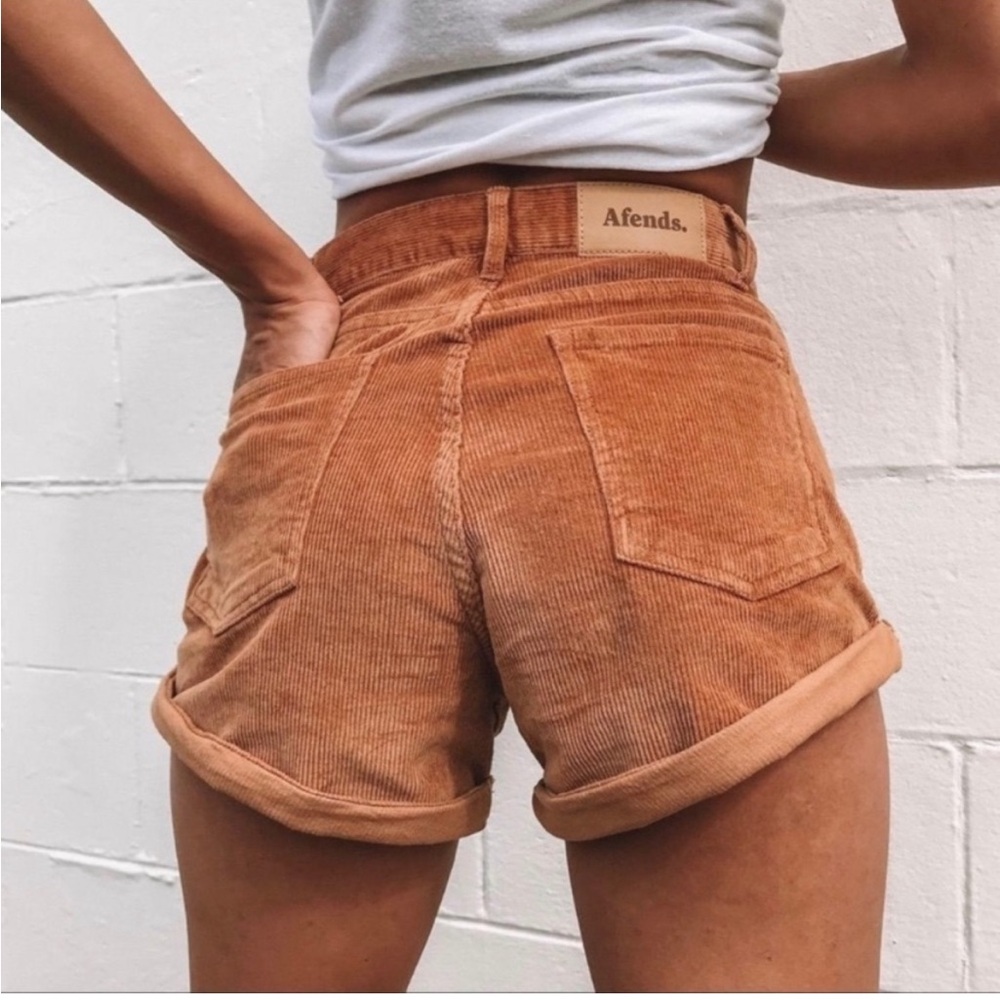 NWT Afends TYLER Corduroy Shorts -Light Tan Size 4